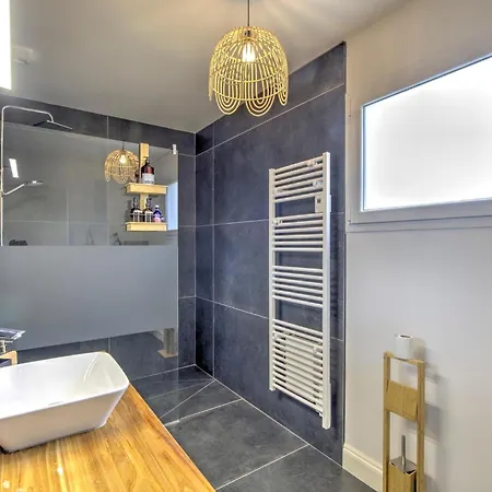 Madeleine - Piscine *