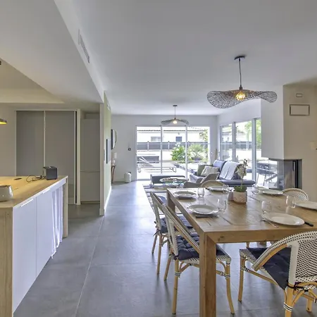 Madeleine - Piscine Gujan-Mestras