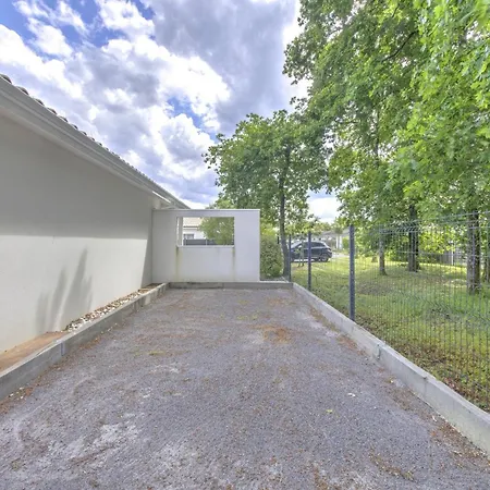 Madeleine - Piscine *